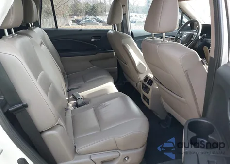 2019 Honda Pilot Touring из США, поврежденный, VIN 5FNYF6H93KB000764